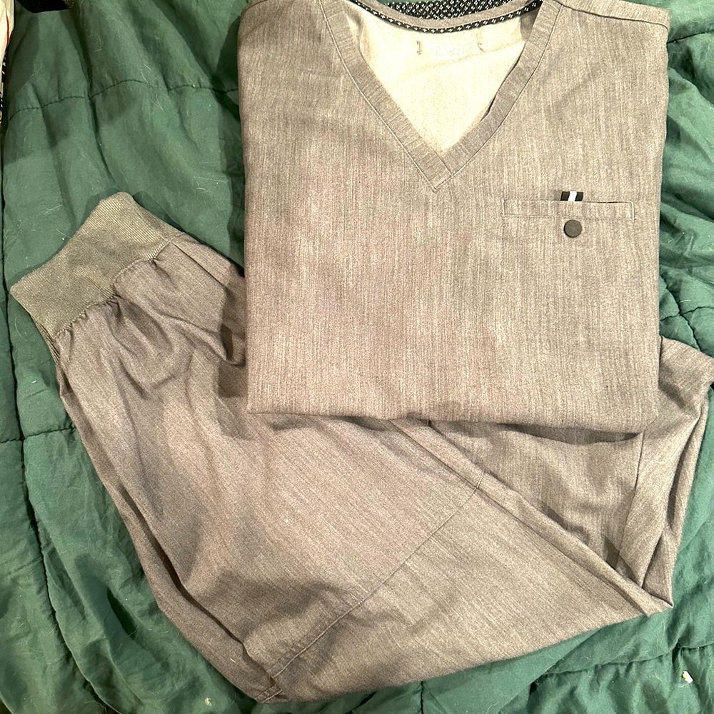 Graphite scrub set, medium bottoms, large top.